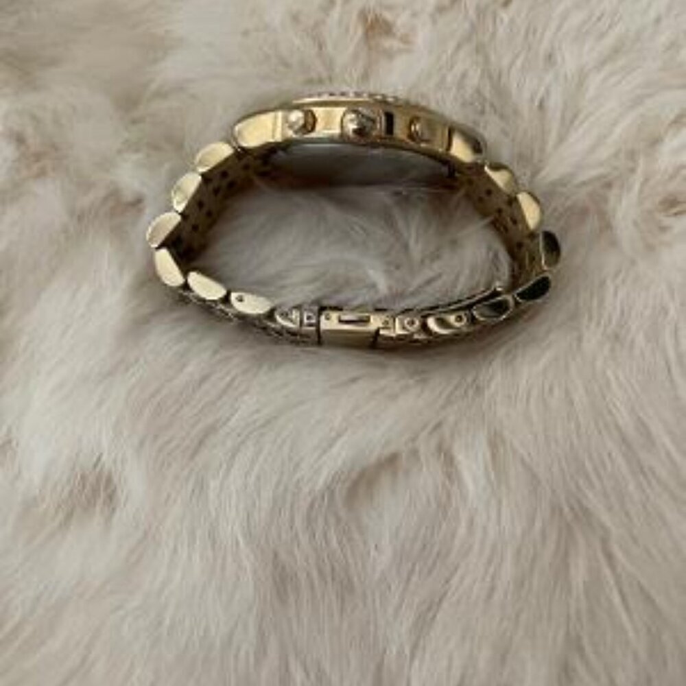 Michael Kors Gold Tone Big Face Ladies Watch. MK5982 - Picture 4 of 9